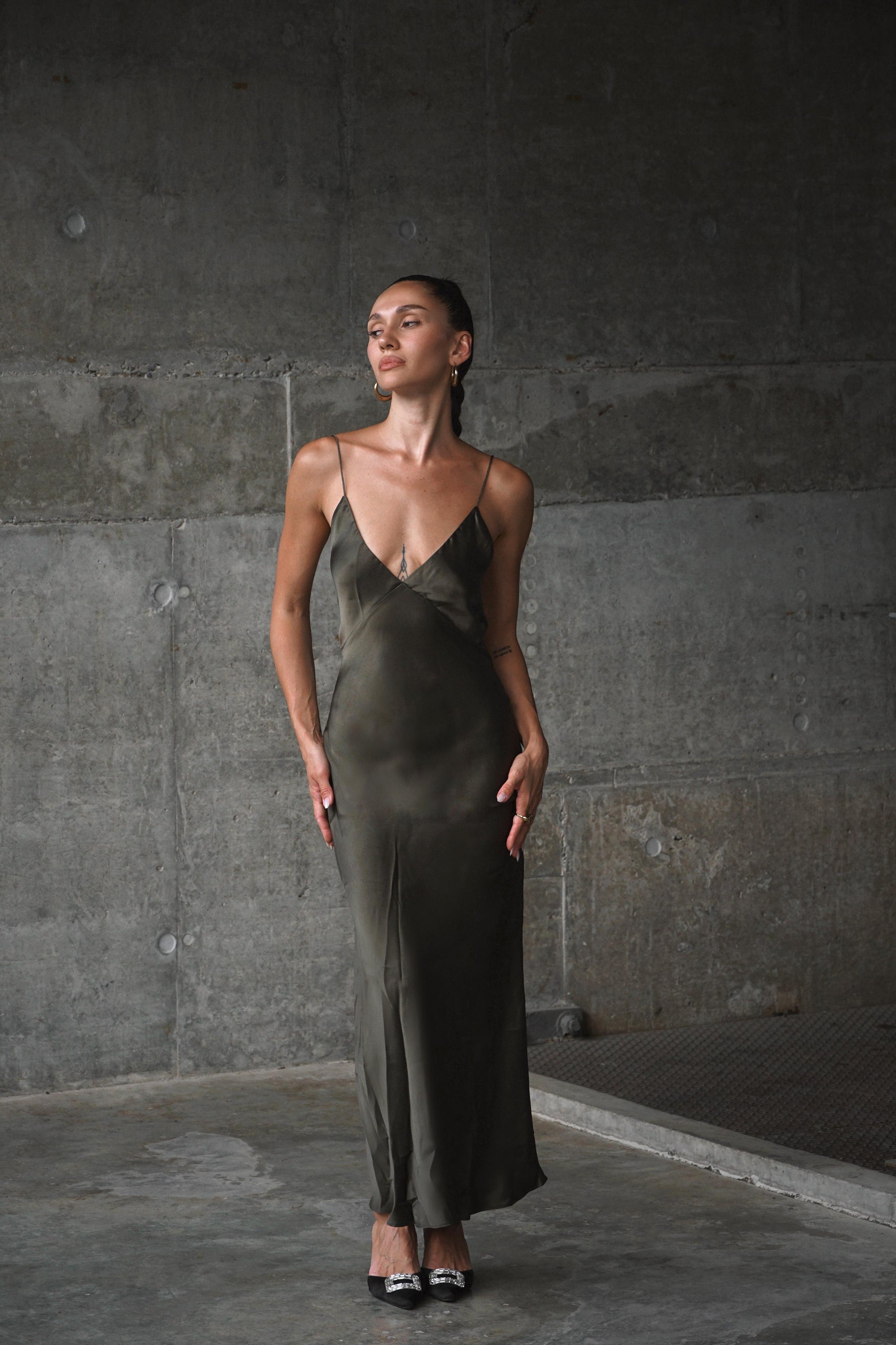 Olive Green V-Neck Cross Back Maxi Dress - itscoozy Olive Green V-Neck Cross Back Maxi Dress - itscoozy