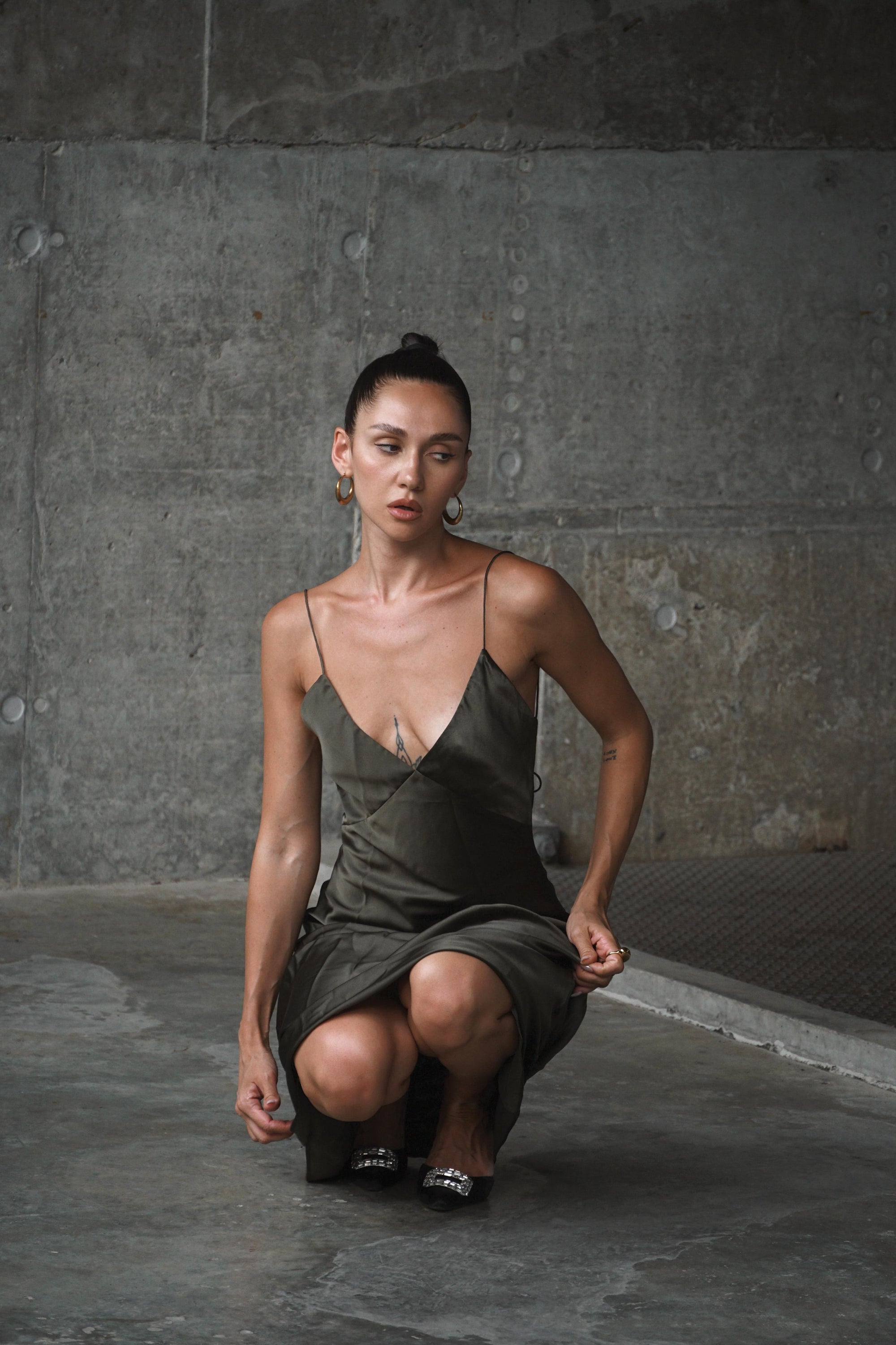 Olive Green V-Neck Cross Back Maxi Dress - itscoozy Olive Green V-Neck Cross Back Maxi Dress - itscoozy