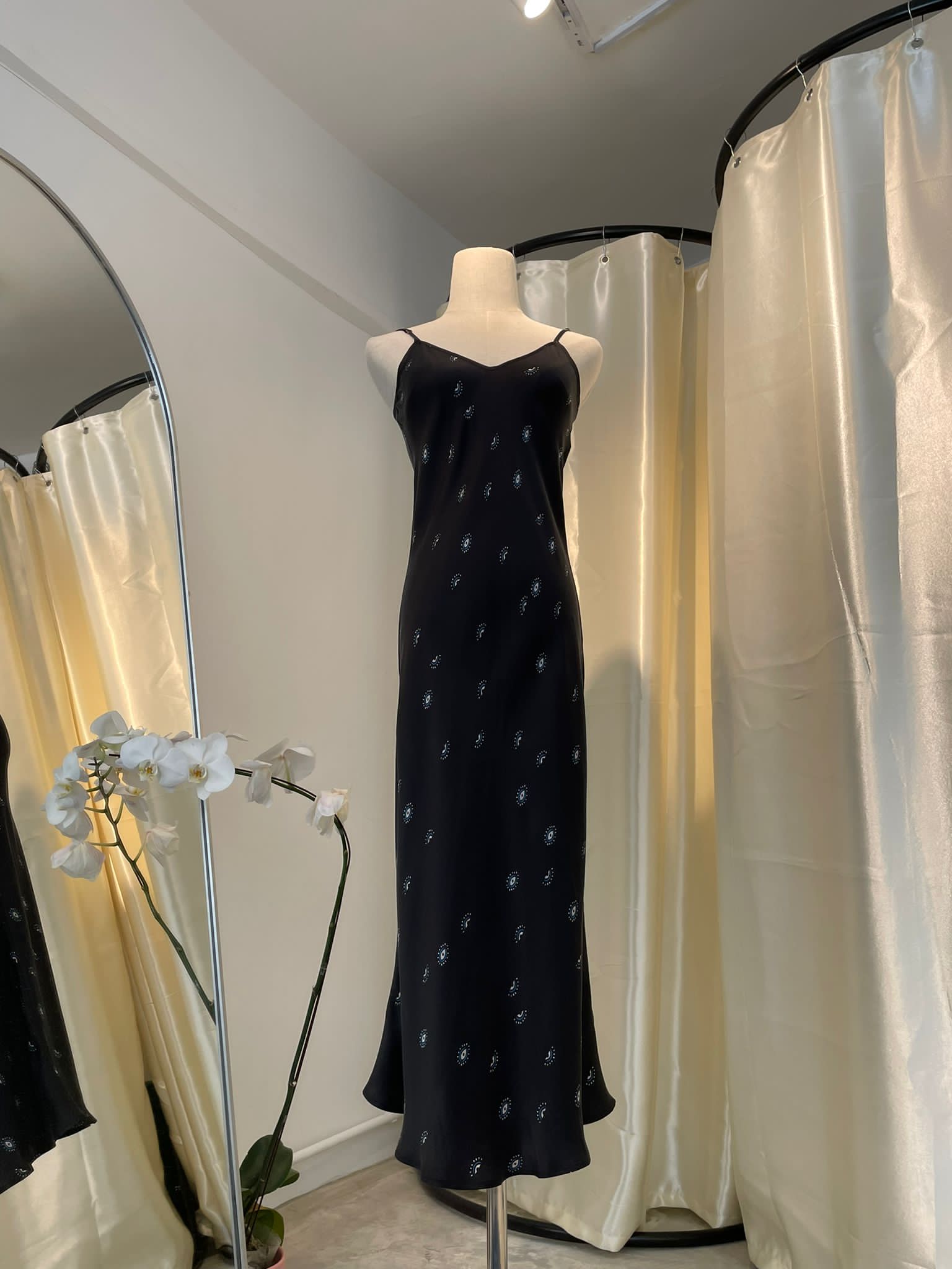 Suneye 90s Black Long Dress - itscoozy Suneye 90s Black Long Dress - itscoozy
